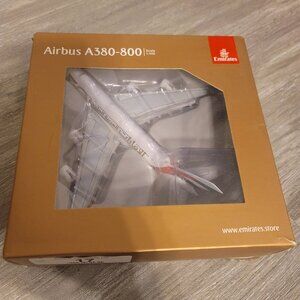 Airbus A380-800 1:400 Scale Gemini Jets Emirates 50th Year Anniversary Airplane